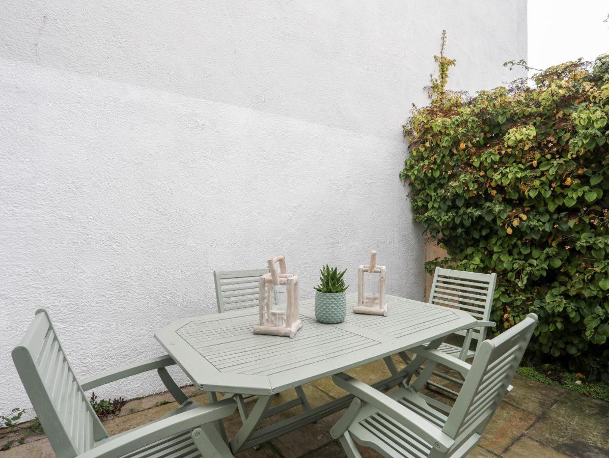 Villa The Old Coach House Beaumaris Exterior foto